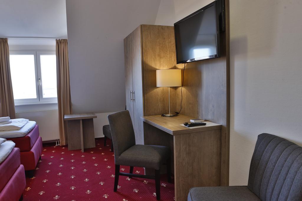 Hotel Maurer Karlsruhe Exterior photo